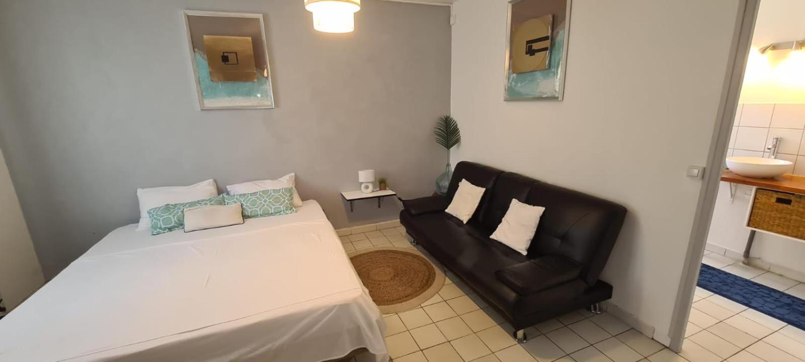 Paradies Caraibes I Les Abymes Exterior photo